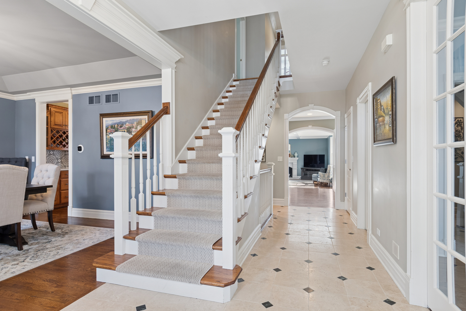 123 S Blanchard Street