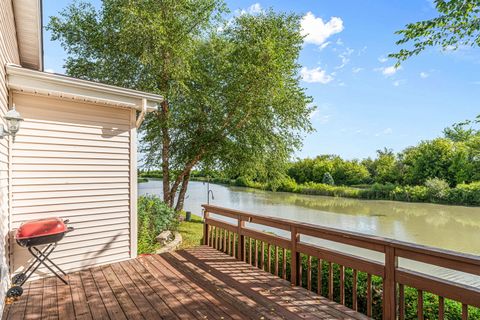 Tiny photo for 1 Rocking Horse Lane, Grayslake, IL 60030 (MLS # 12446633)