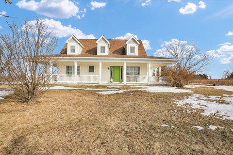 Photo of 1465 N CR 1450 E, Villa Grove, IL 61956 (MLS # 12558651)