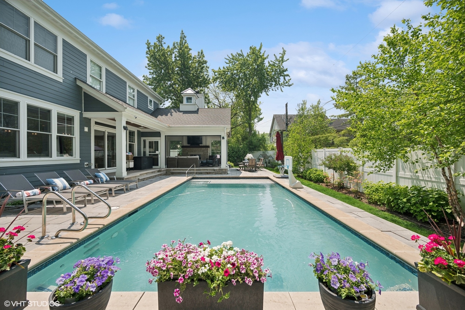 1406 Meadow Lane