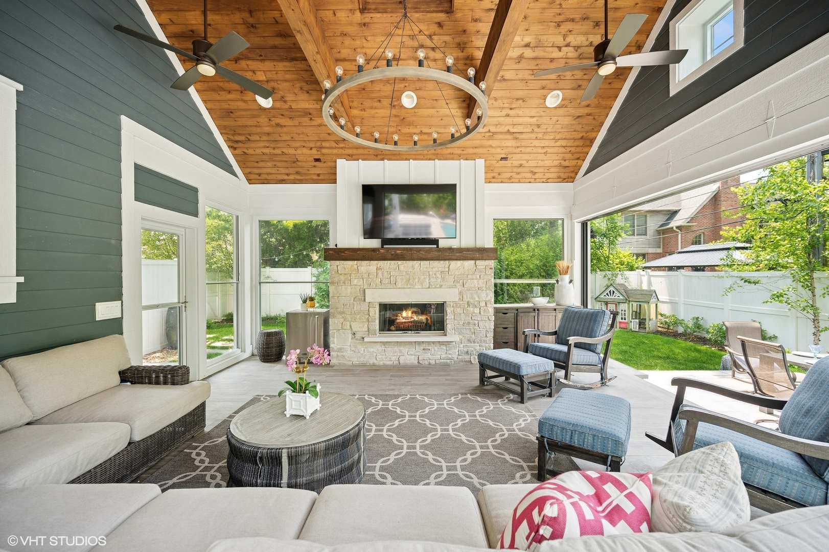 1406 Meadow Lane