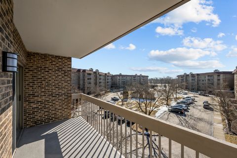 Tiny photo for 1250 Rudolph Road #4F, Northbrook, IL 60062 (MLS # 12560430)