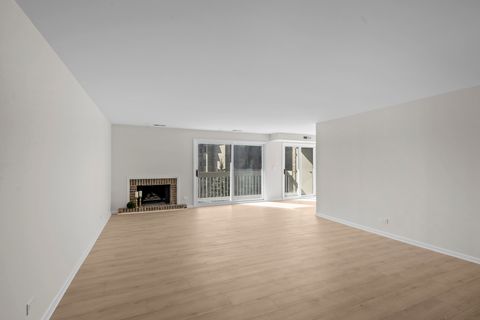 Tiny photo for 1250 Rudolph Road #4F, Northbrook, IL 60062 (MLS # 12560430)