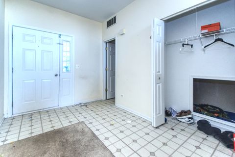 Tiny photo for 16432 Club Court, Crest Hill, IL 60403 (MLS # 12542216)