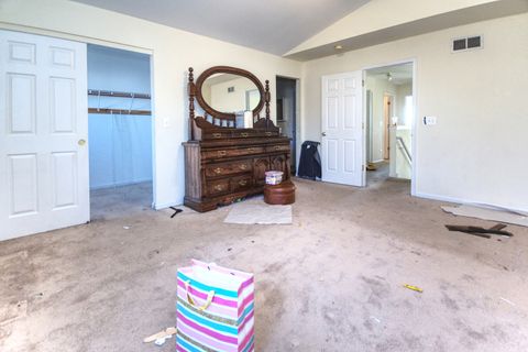 Tiny photo for 16432 Club Court, Crest Hill, IL 60403 (MLS # 12542216)