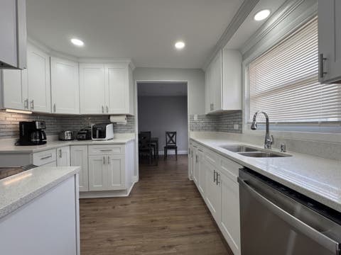 Tiny photo for 5711 W 87TH Place, Oak Lawn, IL 60453 (MLS # 12709030)