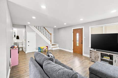 Tiny photo for 5711 W 87TH Place, Oak Lawn, IL 60453 (MLS # 12709030)