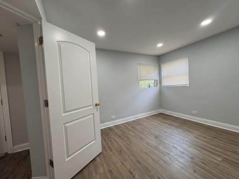 Tiny photo for 5711 W 87TH Place, Oak Lawn, IL 60453 (MLS # 12709030)