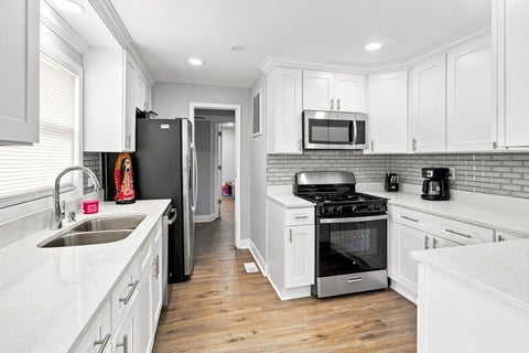 Tiny photo for 5711 W 87TH Place, Oak Lawn, IL 60453 (MLS # 12709030)