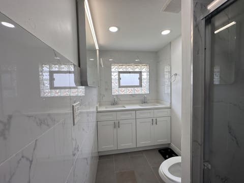 Tiny photo for 5711 W 87TH Place, Oak Lawn, IL 60453 (MLS # 12709030)
