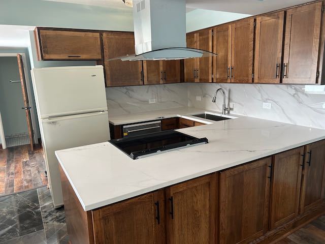 1301 N Western Avenue 326