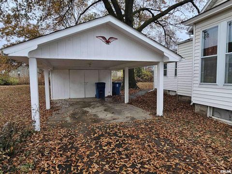 Tiny photo for 207 N 8TH Street, Mt Vernon, IL 62864 (MLS # EB460627)