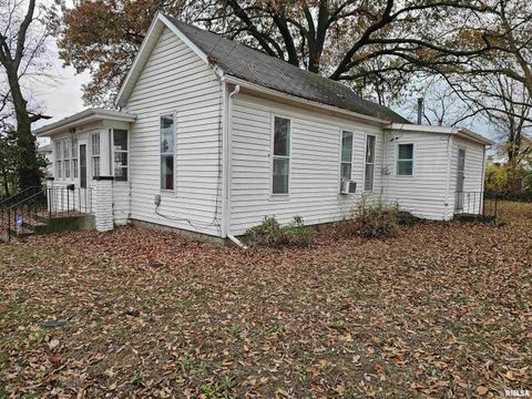 Tiny photo for 207 N 8TH Street, Mt Vernon, IL 62864 (MLS # EB460627)