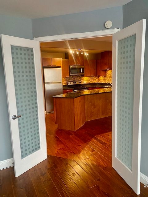 Tiny photo for 3930 N Pine Grove Avenue #514, Chicago, IL 60613 (MLS # 12625393)