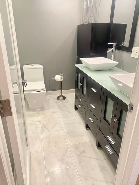 Tiny photo for 3930 N Pine Grove Avenue #514, Chicago, IL 60613 (MLS # 12625393)