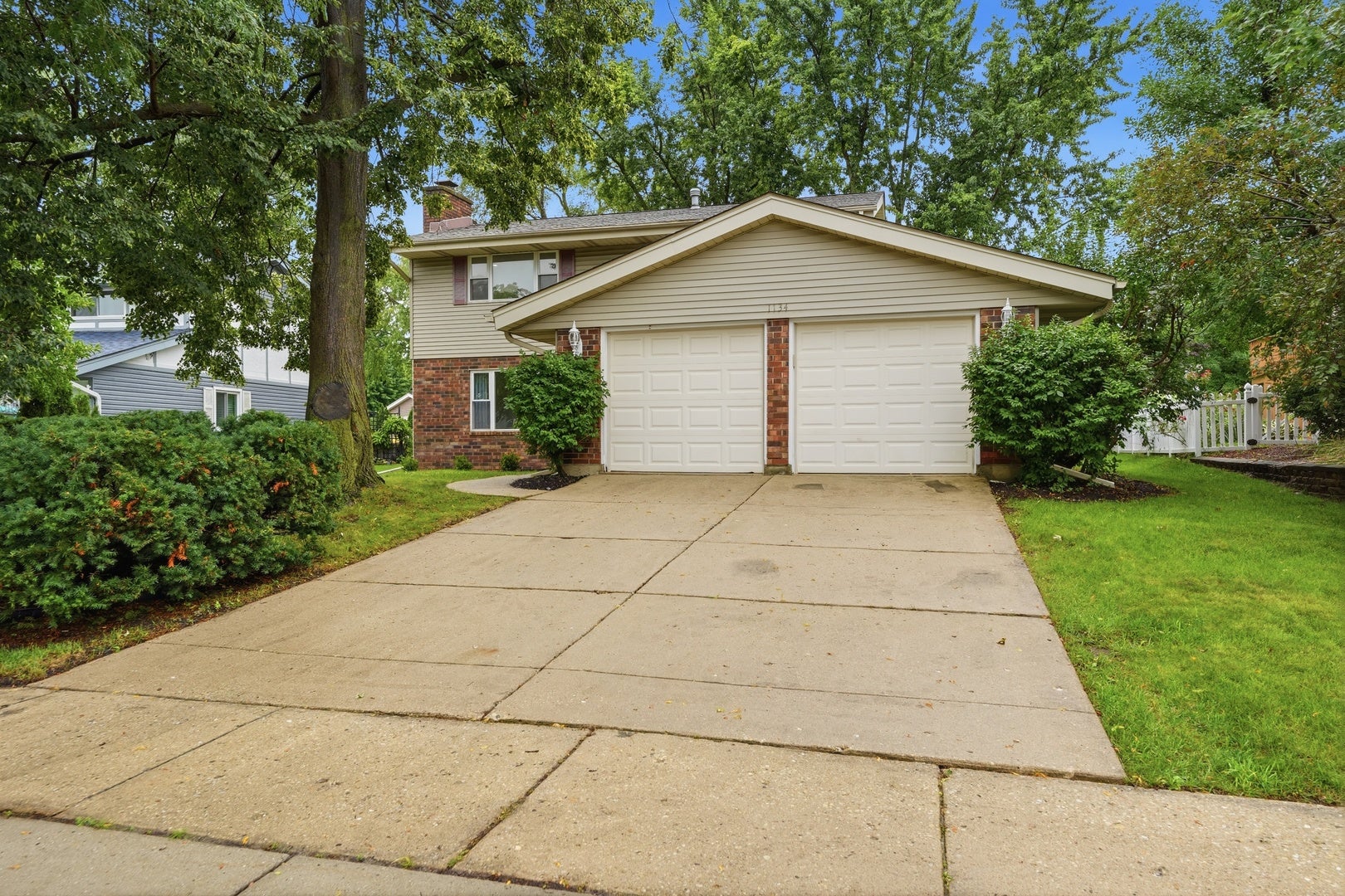 1134 Pinehurst Lane
