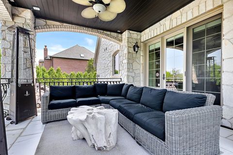 Tiny photo for 8611 Crest Court, Burr Ridge, IL 60527 (MLS # 12619390)