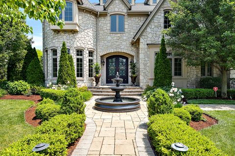 Tiny photo for 8611 Crest Court, Burr Ridge, IL 60527 (MLS # 12619390)