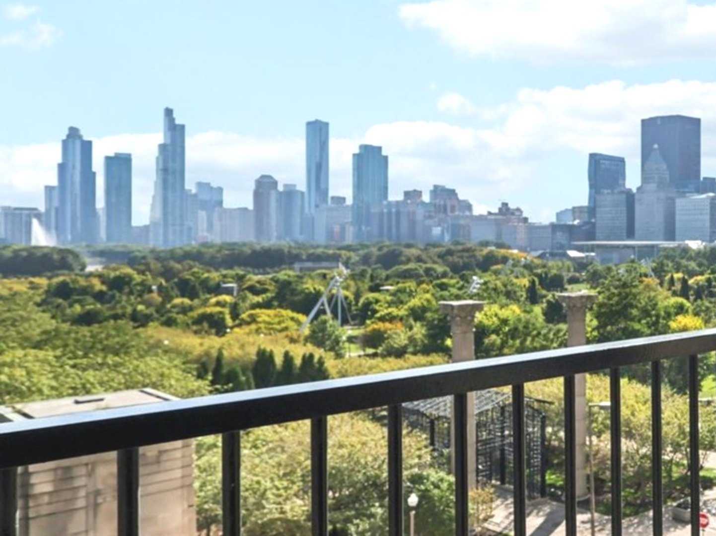 400 E Randolph Street 1119-20