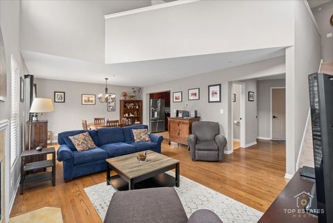 Tiny photo for 1651 PAULINE Circle #1651, Mundelein, IL 60060 (MLS # 12490038)