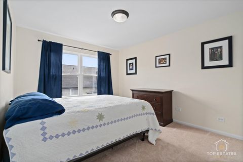 Tiny photo for 1651 PAULINE Circle #1651, Mundelein, IL 60060 (MLS # 12490038)