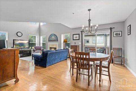 Tiny photo for 1651 PAULINE Circle #1651, Mundelein, IL 60060 (MLS # 12490038)