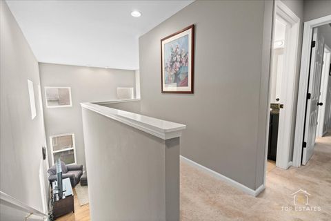 Tiny photo for 1651 PAULINE Circle #1651, Mundelein, IL 60060 (MLS # 12490038)