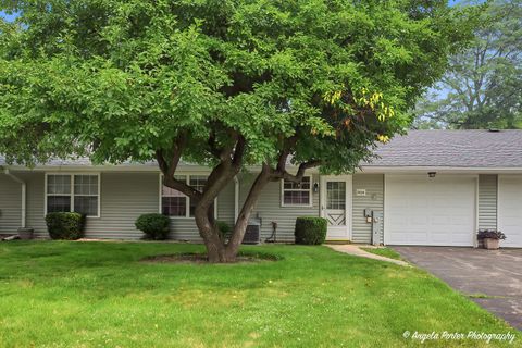 Photo of 7404 Crest Hill Court #215, Fox Lake, IL 60020 (MLS # 12716030)