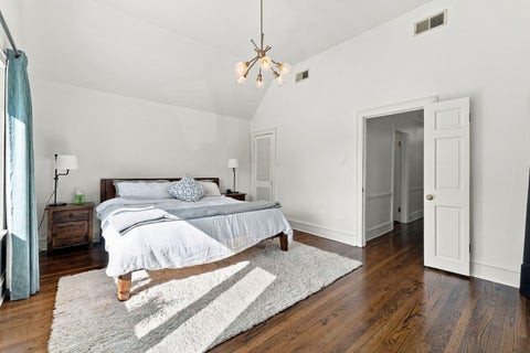 Tiny photo for 250 Iowa Street, Oak Park, IL 60302 (MLS # 12789206)