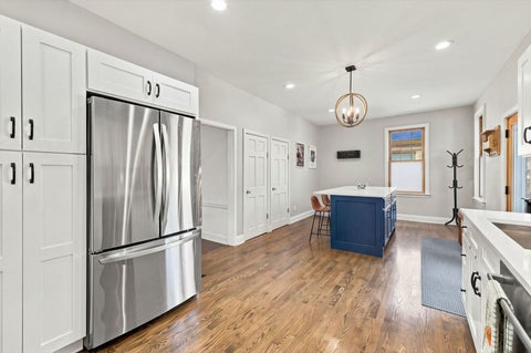 Tiny photo for 250 Iowa Street, Oak Park, IL 60302 (MLS # 12789206)