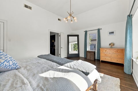 Tiny photo for 250 Iowa Street, Oak Park, IL 60302 (MLS # 12789206)