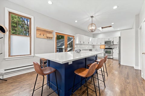 Tiny photo for 250 Iowa Street, Oak Park, IL 60302 (MLS # 12789206)