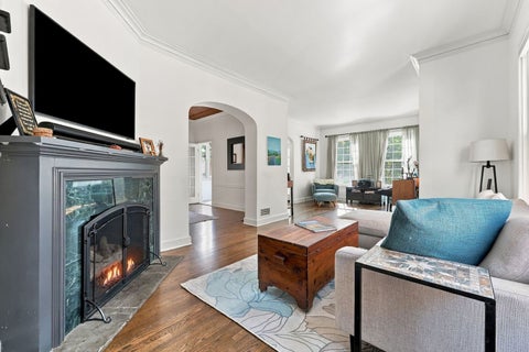 Tiny photo for 250 Iowa Street, Oak Park, IL 60302 (MLS # 12789206)