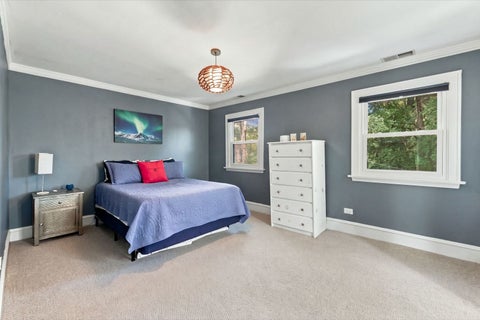 Tiny photo for 250 Iowa Street, Oak Park, IL 60302 (MLS # 12789206)