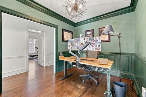 Tiny photo for 250 Iowa Street, Oak Park, IL 60302 (MLS # 12789206)