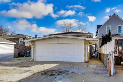 Tiny photo for 1216 N 20th Avenue #G, Melrose Park, IL 60160 (MLS # 12567688)