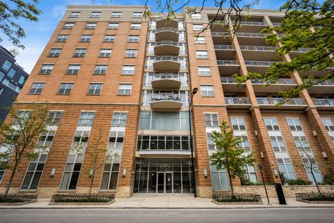 Photo of 950 W Monroe Street #412, Chicago, IL 60607 (MLS # 12639465)