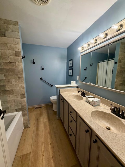 Tiny photo for 5024 Spring Road, McHenry, IL 60050 (MLS # 12762481)