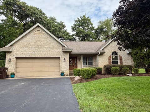Photo of 5024 Spring Road, McHenry, IL 60050 (MLS # 12762481)