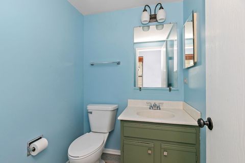 Tiny photo for 8 Taft Court #A, Streamwood, IL 60107 (MLS # 12500805)