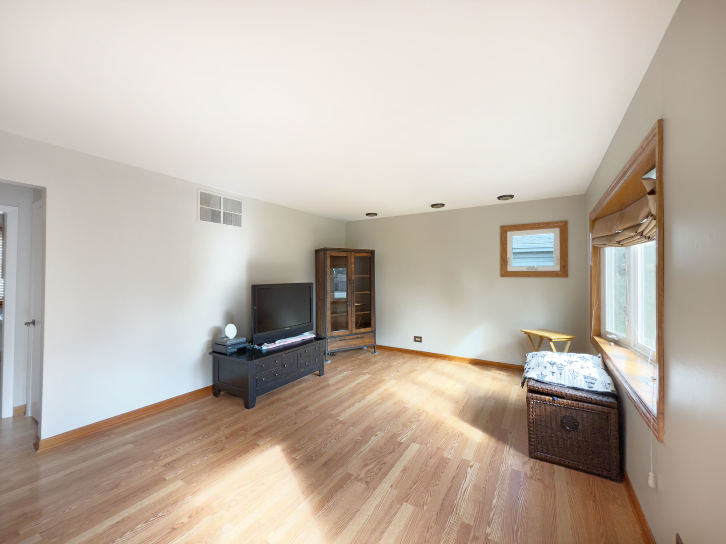 354 N 3rd Avenue