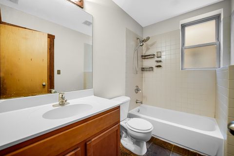 Tiny photo for 1659 W PRATT Boulevard #2B, Chicago, IL 60626 (MLS # 12627433)