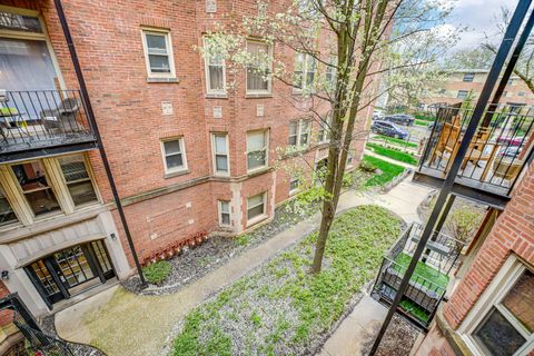 Tiny photo for 1659 W PRATT Boulevard #2B, Chicago, IL 60626 (MLS # 12627433)