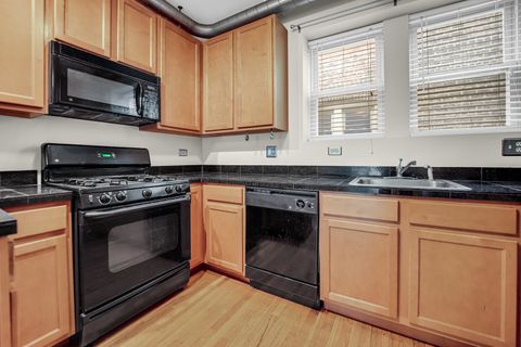 Tiny photo for 1659 W PRATT Boulevard #2B, Chicago, IL 60626 (MLS # 12627433)