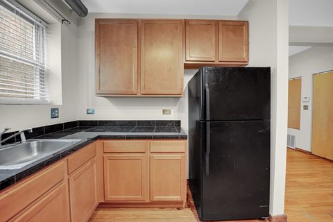 Tiny photo for 1659 W PRATT Boulevard #2B, Chicago, IL 60626 (MLS # 12627433)