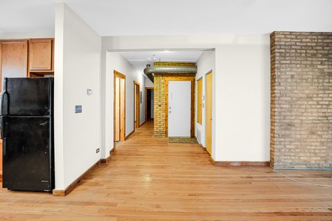 Tiny photo for 1659 W PRATT Boulevard #2B, Chicago, IL 60626 (MLS # 12627433)