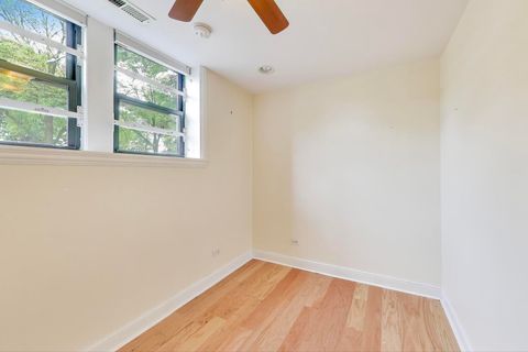 Tiny photo for 2201 W Winona Street #G, Chicago, IL 60625 (MLS # 12475386)