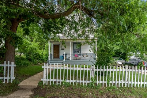 Photo of 1121 Preston Street, Rockford, IL 61102 (MLS # 12682965)