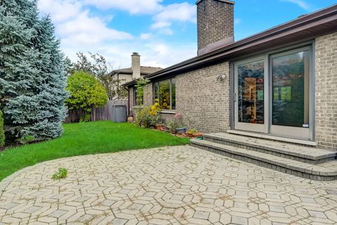 Tiny photo for 3720 Liberty Lane, Glenview, IL 60025 (MLS # 12627048)