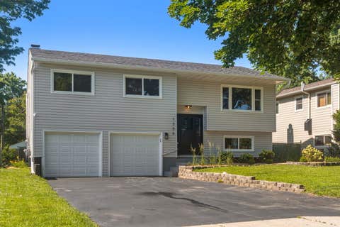Photo of 1206 Taft Avenue, Wheaton, IL 60189 (MLS # 12700923)
